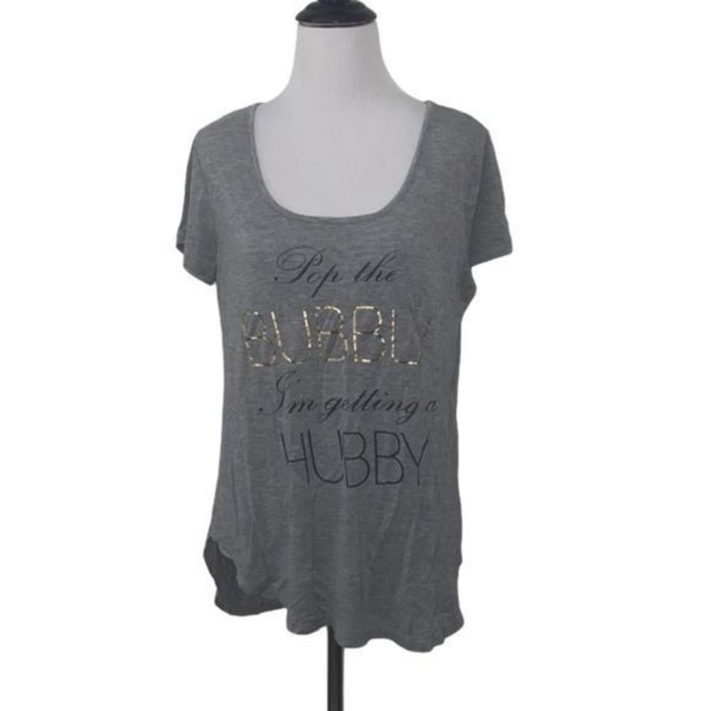 5/$30 🎈 Alya‎ women’s medium bridal bubbly hubby t shirt